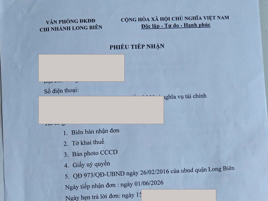Phiếu tiếp nhận & ngày hẹn trả — Phiếu tiếp nhận của Văn phòng đăng ký đất đai: ghi rõ hồ sơ gồm gì, ngày nhận và ngày hẹn trả kết quả.